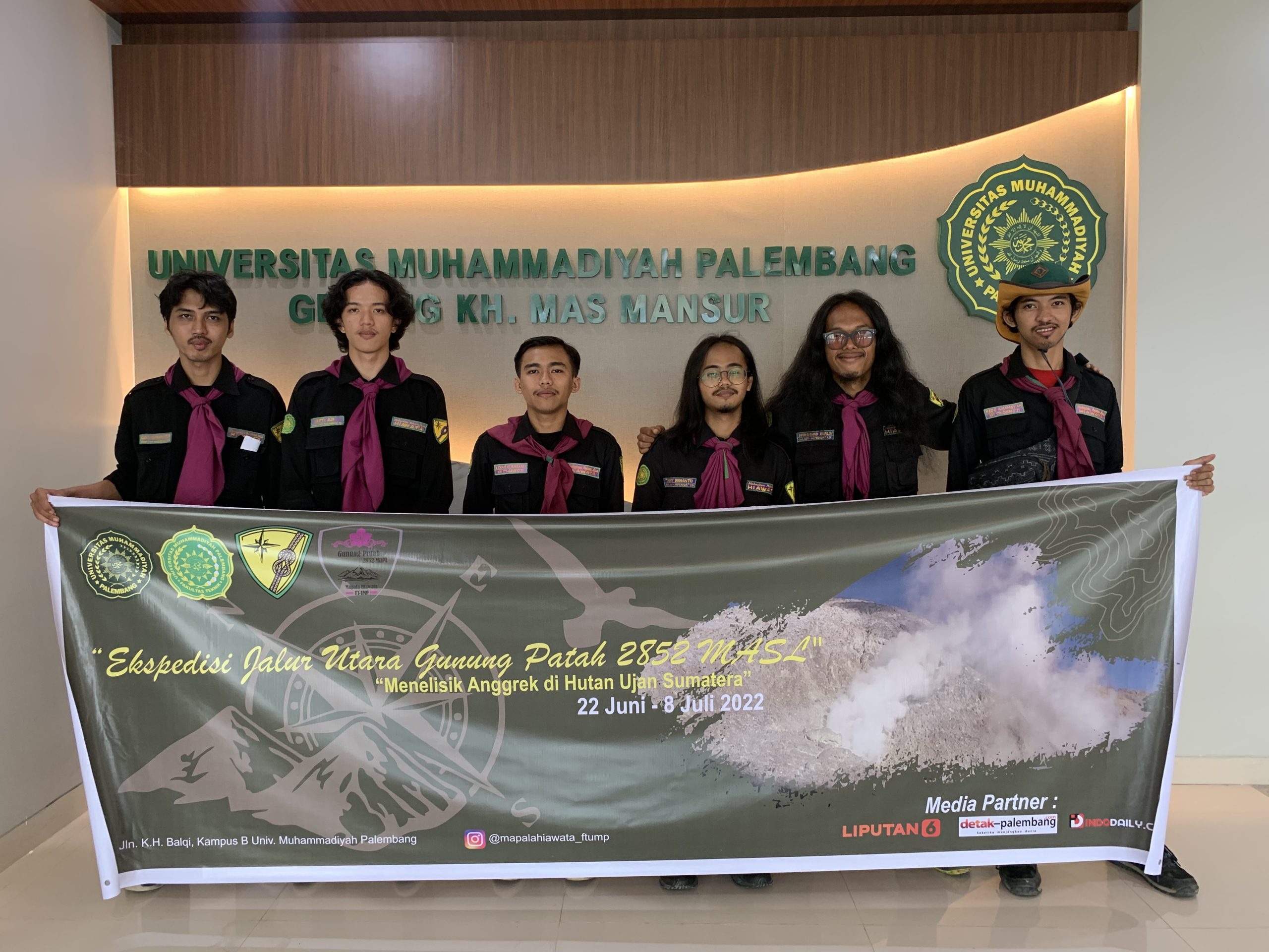 Anggota Mapala Hiawata UMP yang menjadi tim Ekspedisi Jalur Utara Gunung Patah 2.582 MALS (Dok. Humas Mapala Hiawata UMP)