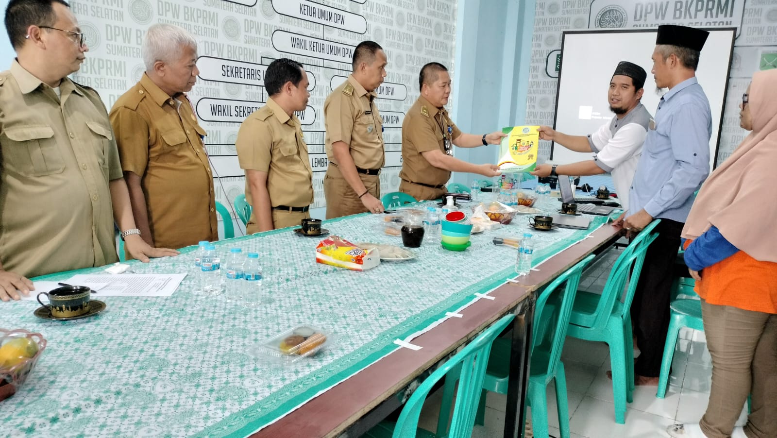 Monitoring dan Evaluasi Festival Anak Sholeh di Kantor BKPRMI Kota Palembang