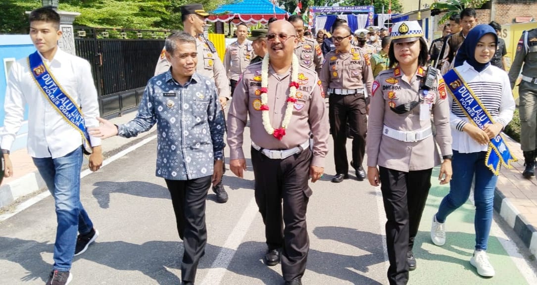 Direktur Kamsel Korlantas Polri Brigjen Pol Chryshnanda Dwilaksana saat  peresmian Kampung Tertib Lalu Lintas Ogan Ilir