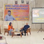 Dr Rahidin Anang MS ketika memberi materi saat masa orientasi mahasiswa baru universitas IBA Palembang