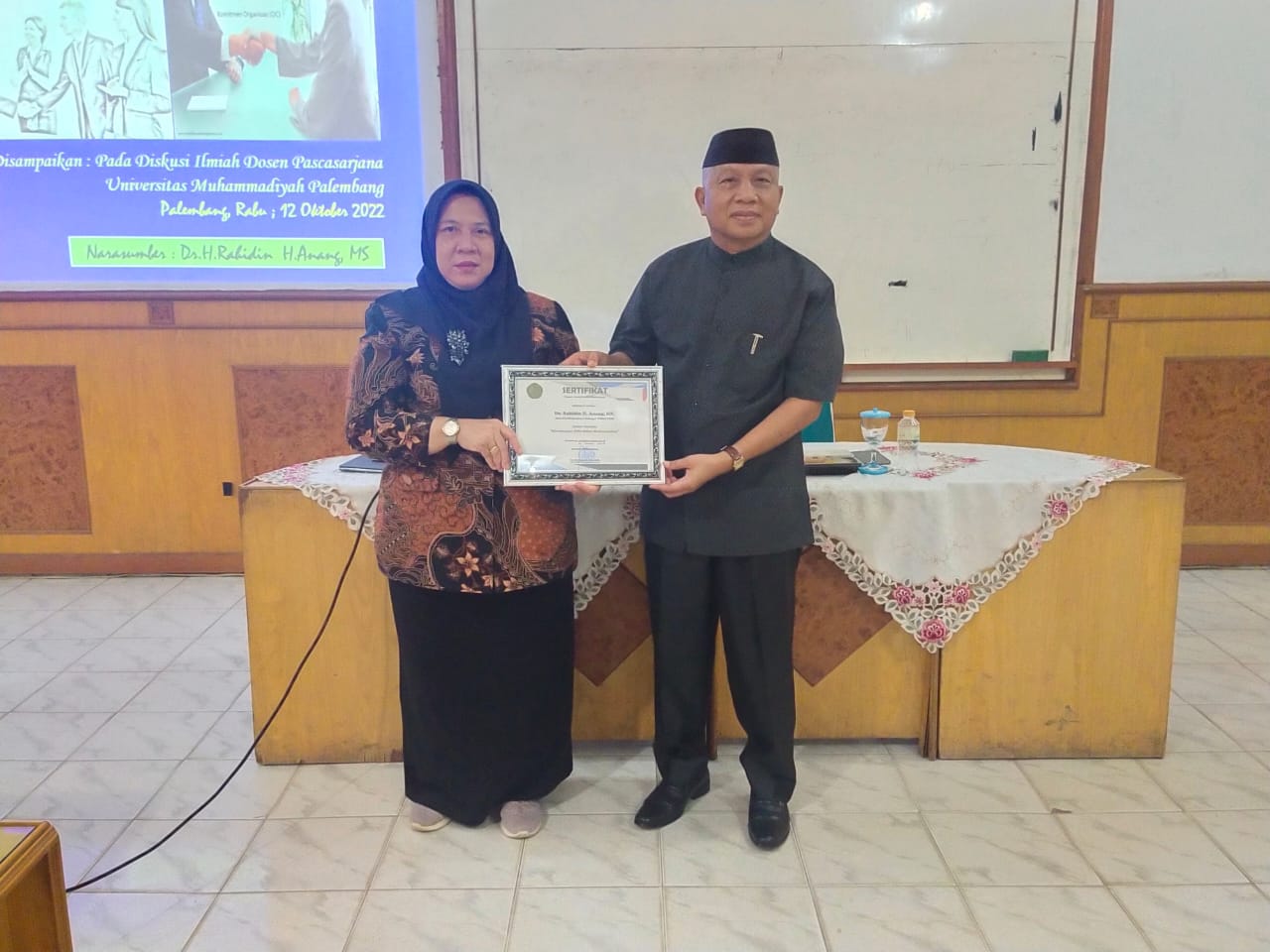Pakar komunikasi yang juga dosesn Universitas Muhammadiyah Palembang, Dr H Rahidin H Anang MS