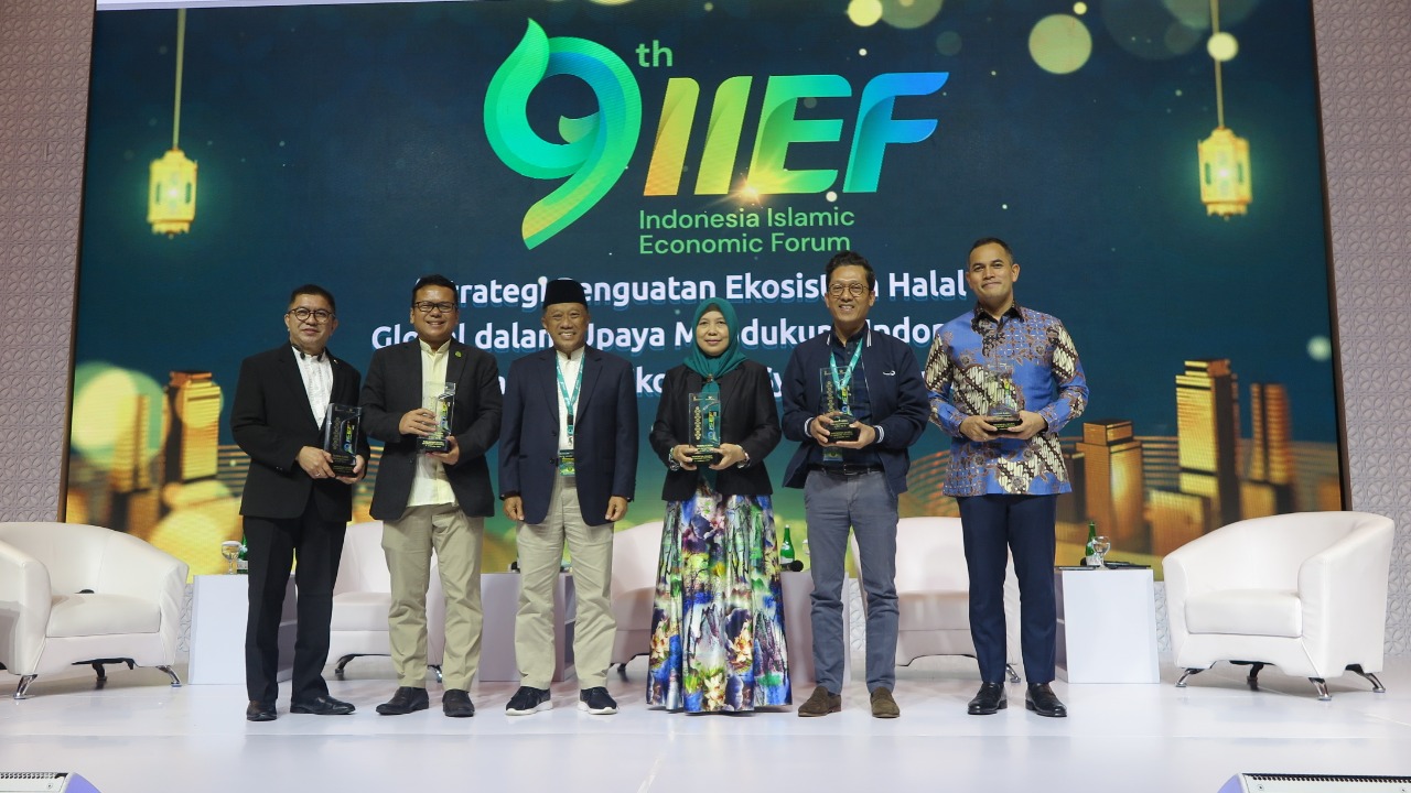 Event 9th Indonesia Islamic Economic Forum (EIIF) dengan tema ‘Strategi Penguatan Ekosistem Halal Global Dalam Upaya Mendukung Indonesia Sebagai Pusat Ekonomi Syariah Dunia’ (Dok. Humas IIEF 2022 / Indodaily.co)