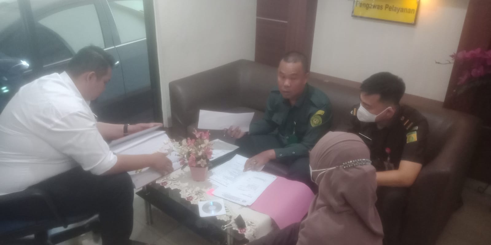 Tim Pidsus Kejaksaan Negeri Kejari Palembang, resmi melimpakan berkas dua tersangka ke PN Tipikor Palembang