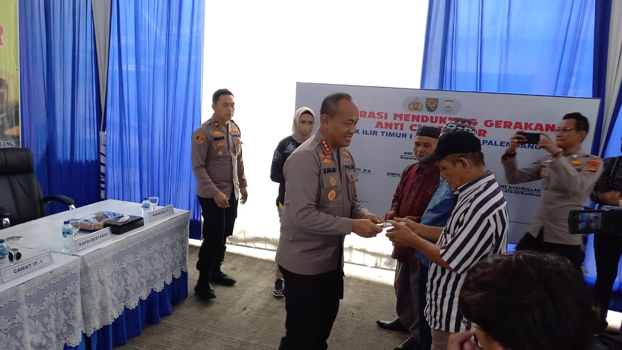 Deklarasi gerakan anti curanmor Polsek IT I Polrestabes Palembang di Mapolsek IT I Palembang, Rabu (2/11/2022)