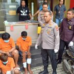 Tiga pelaku komplotan curanmor saat diamankan di Polrestabes Palembang