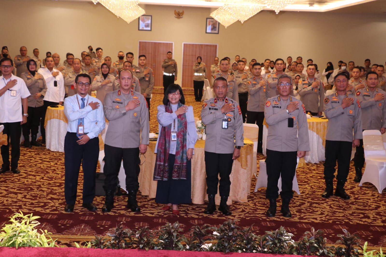 membuka kegiatan sosialisasi langkah-langkah akhir tahun 2022 dan awal tahun 2023 serta Aplikasi Sakti Smart DJA Kemenkeu.
