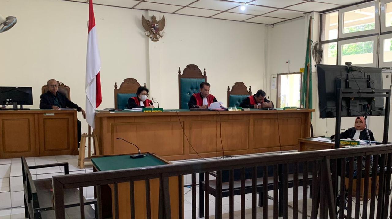 Suasana persidangan di PN Palembang Selasa (15/11/2022) yang diketuai oleh majelis hakim Harun Yulianto SH MH