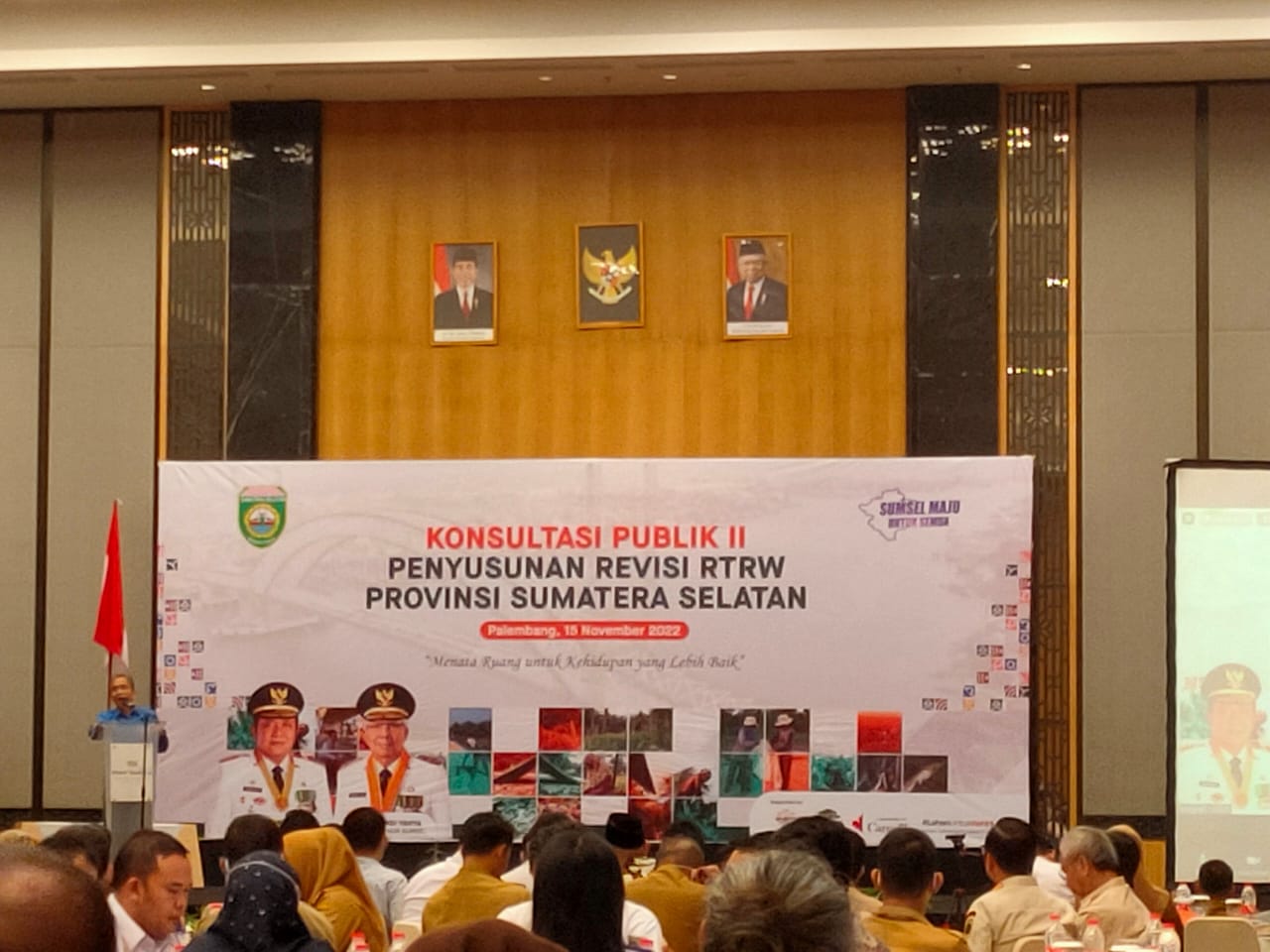 Konsultasi Publik II - Penyusunan Revisi RTRW Provinsi Sumsel, di Hotel Santika Premiere Palembang Sumsel (Indodaily.co)