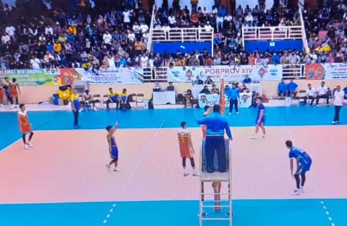 Tim Bola Voli Putra Kabupaten Ciamis, berhasil lolos melaju ke final setelah kalahkan Kota Bandung 3-2, dalam laga babak semi final di ajang Pekan Olahraga Provinsi (PORPROV) XIV