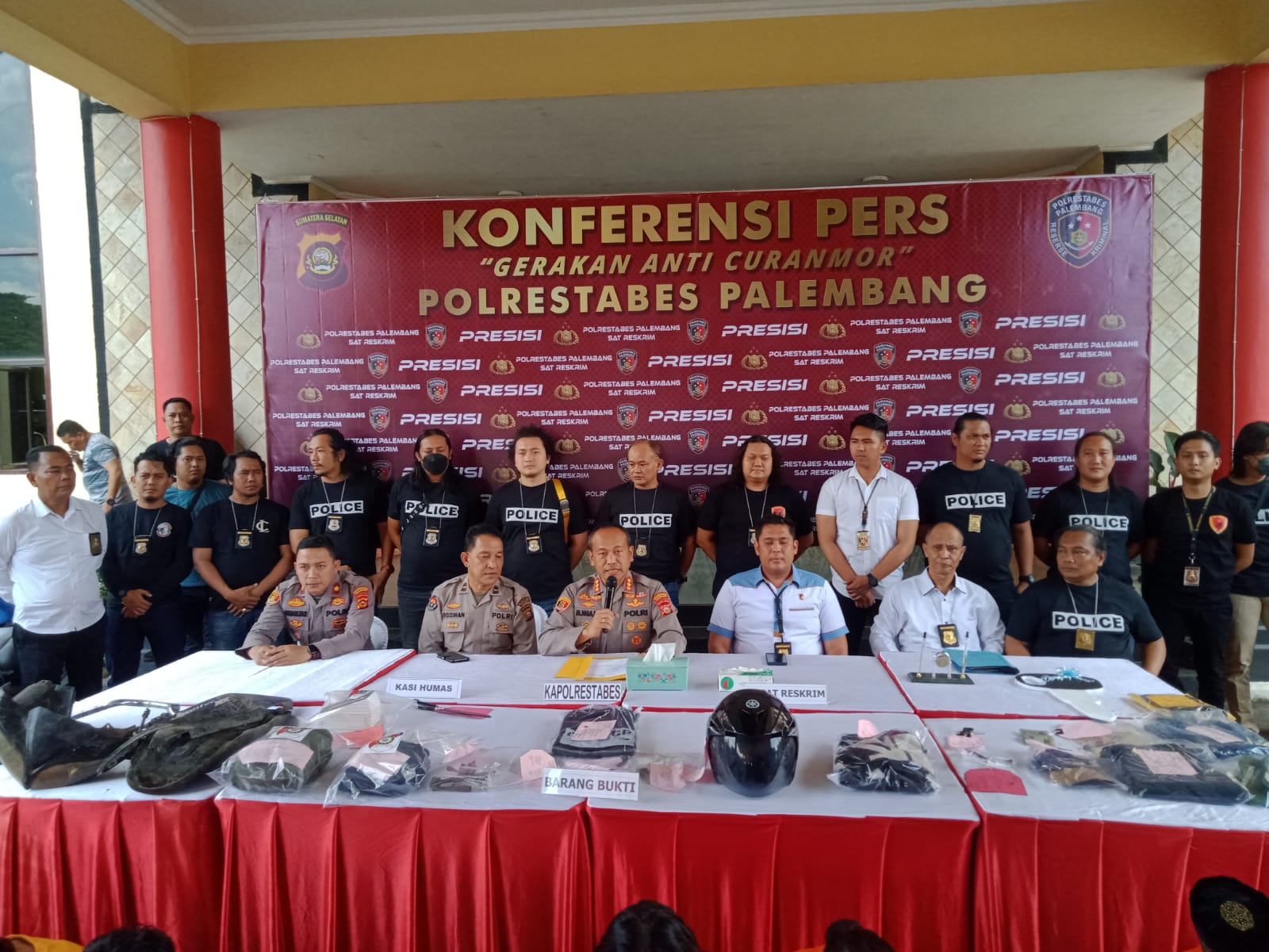 Kombes Pol Mokhamad Ngajib saat menggelar keterangan pers, Senin (21/11/2022)