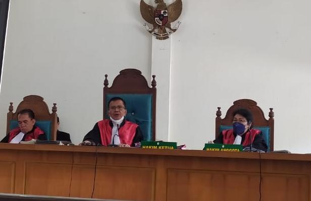 majelis hakim Sahlan Efendi SH MH memimpin jalannya persidangan di PN Palembang Kamis (24/11/2022)