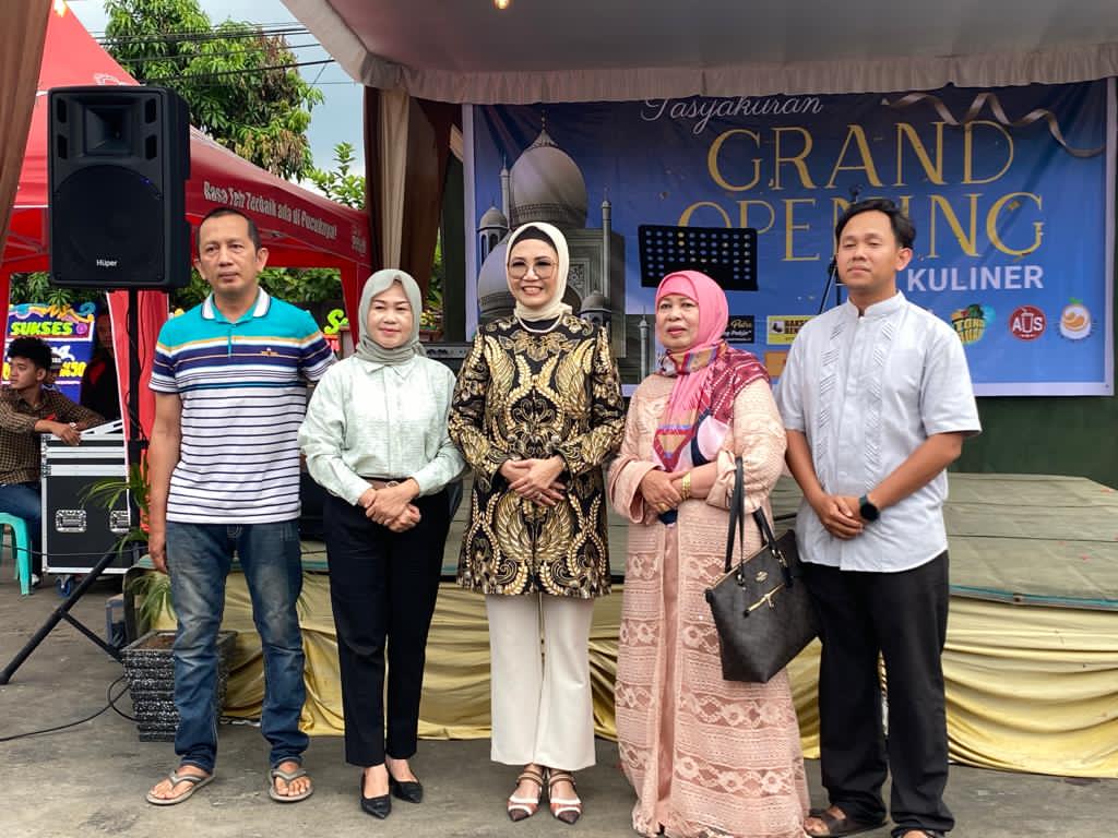 Ketua DPRD Provinsi Sumsel, Anita Noeringhati saat menghadiri peresmian DC Kuliner, Sabtu (26/11/2022)