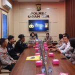 Kassubdit Bidhumas Polda Sumsel Kompol Yenni saat asistensi dengan ara personel Polres Ogan Ilir, Rabu (07/12/2022)
