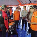 Gubernur Sumsel Herman Deru, didampingi Kapolda Sumsel Irjen Pol A Rachmad Wibowo SIK MIK, Ketua DPRD Sumsel Anita Noeringhati dan Kepala BPBD Sumsel Iriansyah usai apel gabungan kesiapsiagaan bencana