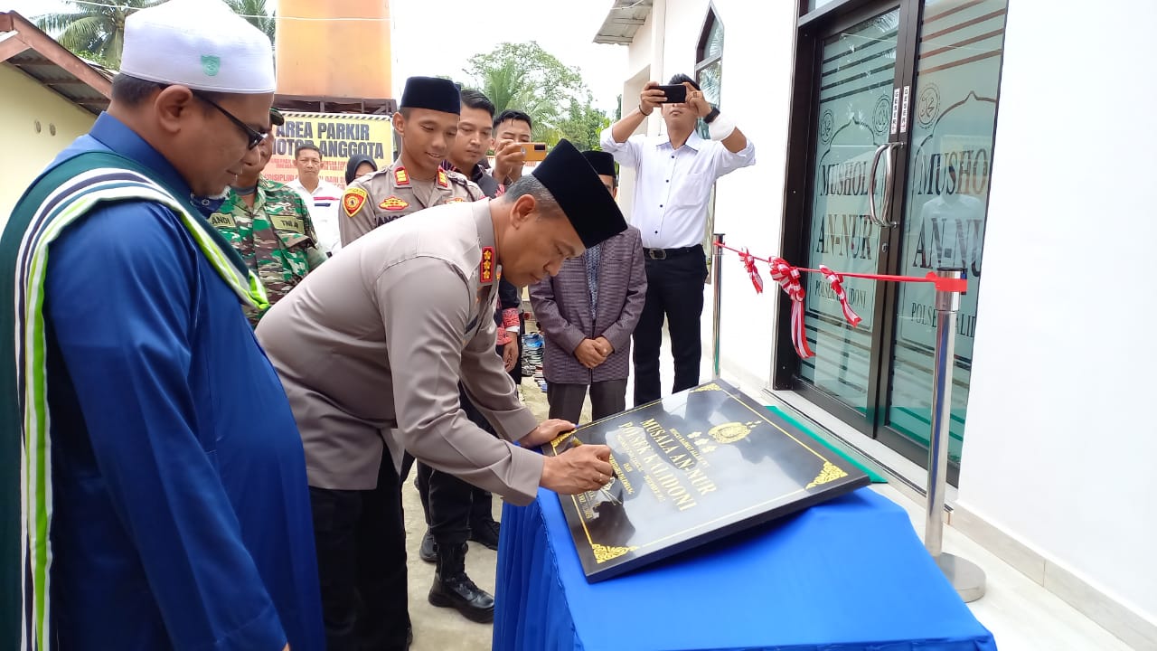 Kapolresta Palembang, Kombes Pol Mokhammad Ngajib saat meresmikan Mushola AN-NUR, Sabtu (10/12/2022)