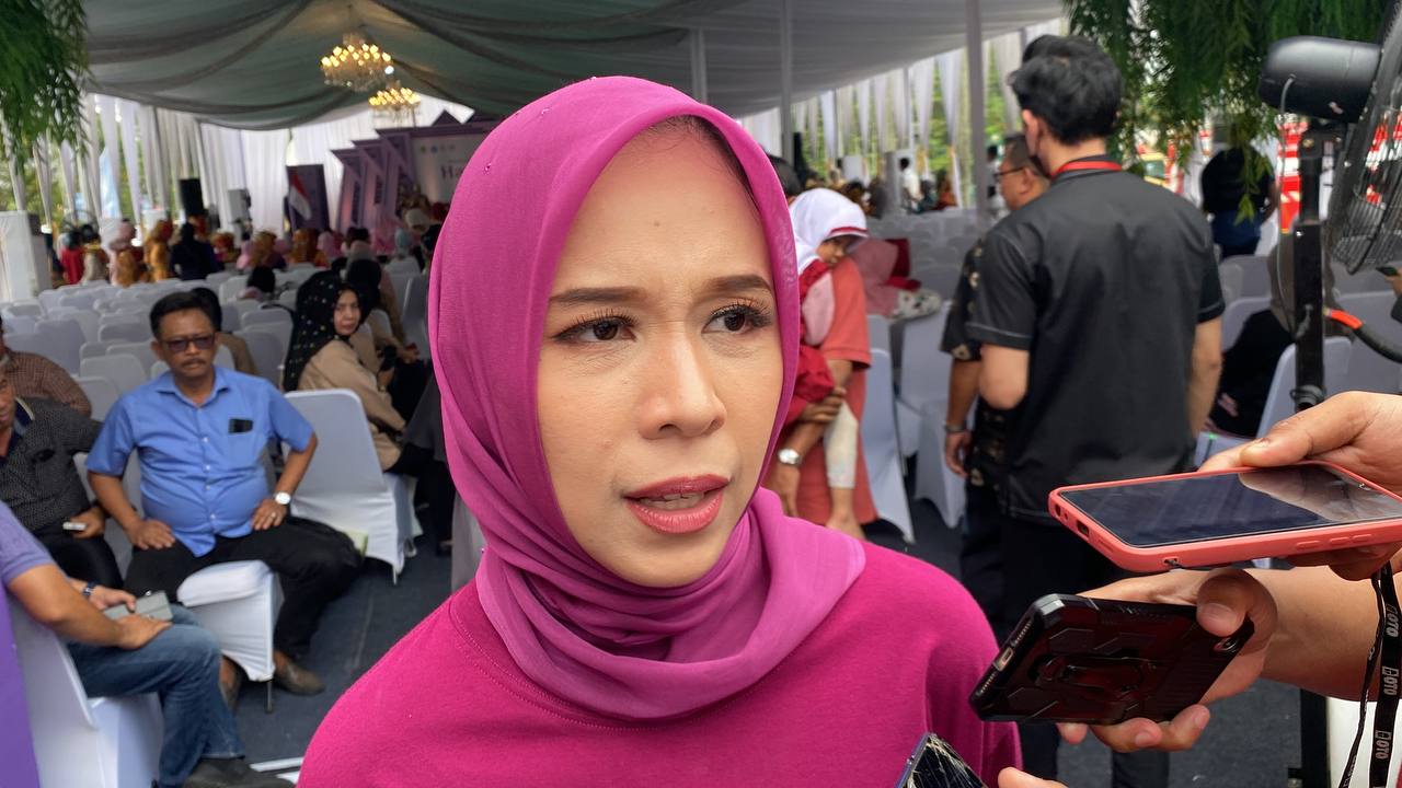 Ketua Pelaksana dan Wakil Ketua Ikatri, Ike Meilina SE