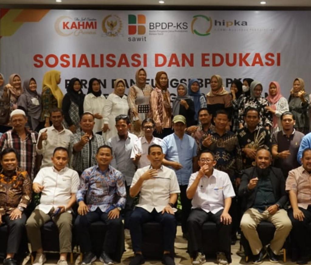 Himpunan Pengusaha Kahmi (HIPKA) dan Badan Pengelola Dana Perkebunan Kelapa Sawit (BPDP-KS) menggelar sosialisasi dan Edukasi Badan Pengelola Dana Perkebunan Kelapa Sawit, Selasa (13/12/2022)