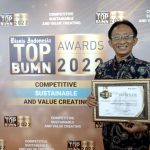 PT PLN (Persero) meraih penghargaan Top BUMN Awards 2022 Kategori Korporasi