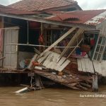 Kondisi rumah usai tersenggol tongkang, Kamis (14/12/2)