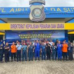 Ditpolairud Polda Sumsel berfoto bersama Komunitas Maritim Sumatera Selatan