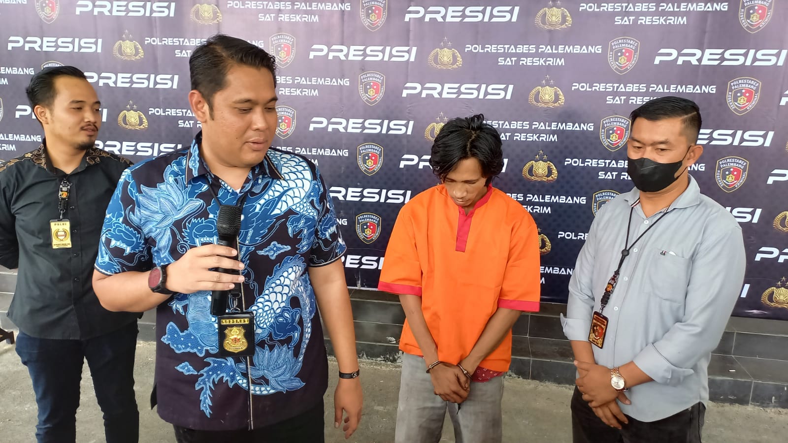 Kasat Reskrim, Kompol Haris Dinzah saat jumpa pers, Jumat (16/12/2022) siang