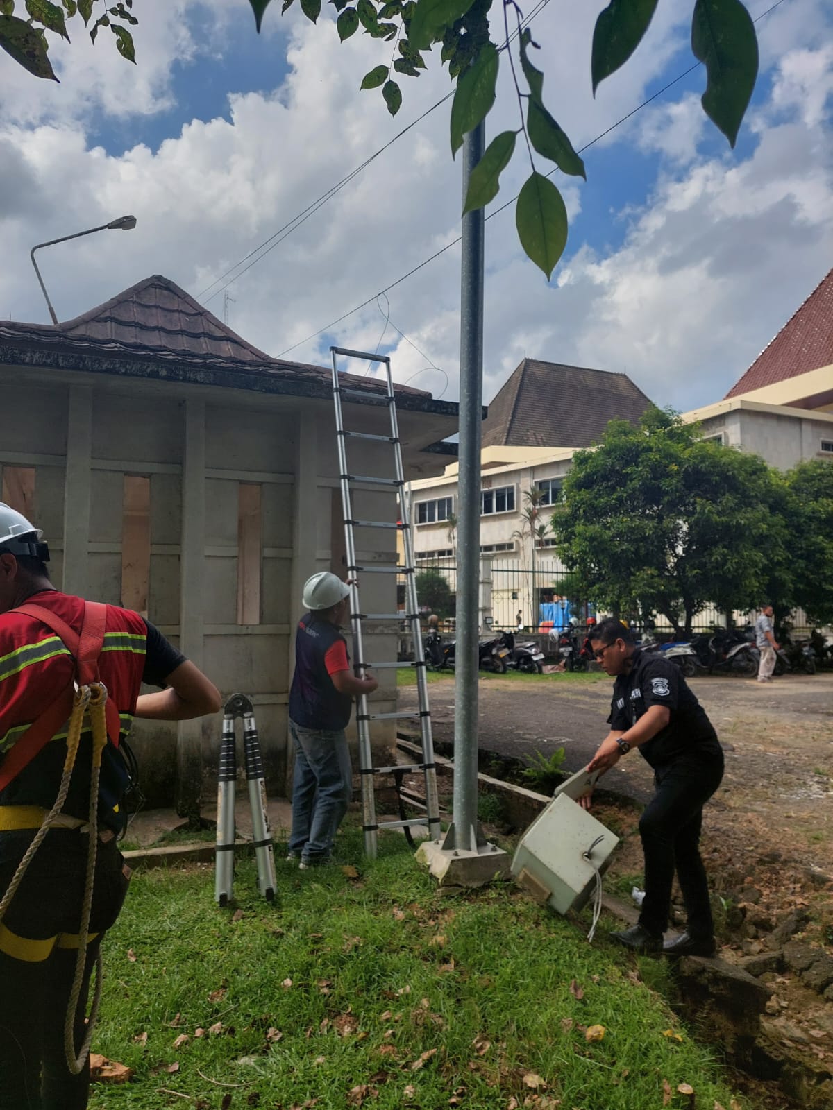 Kepolisian Negara Republik Indonesia (POLRI) akan menggelar Operasi Lilin dalam rangka pengamanan Perayaan Natal 2022 dan Tahun Baru 2023