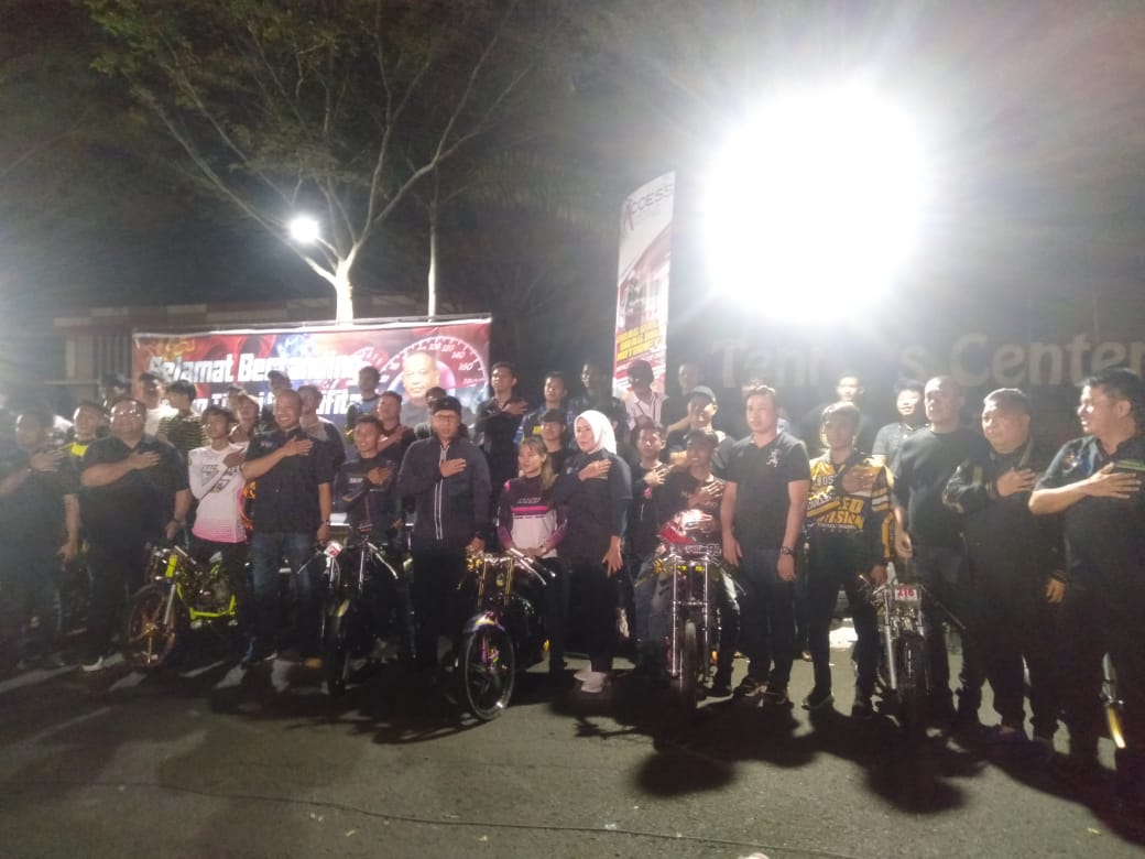 Polrestabes Palembang melaksanakan kegiatan drag race dan drag bike serta motodify 2022 di Kompleks Jakabaring City (JSC), Minggu (18/12/2022)