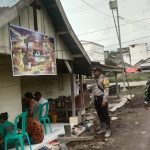 Polsek Lalan saat melakukan pengamanan ibadah natal di Kecamatan Lalan, Kabupaten Musi Banyuasin