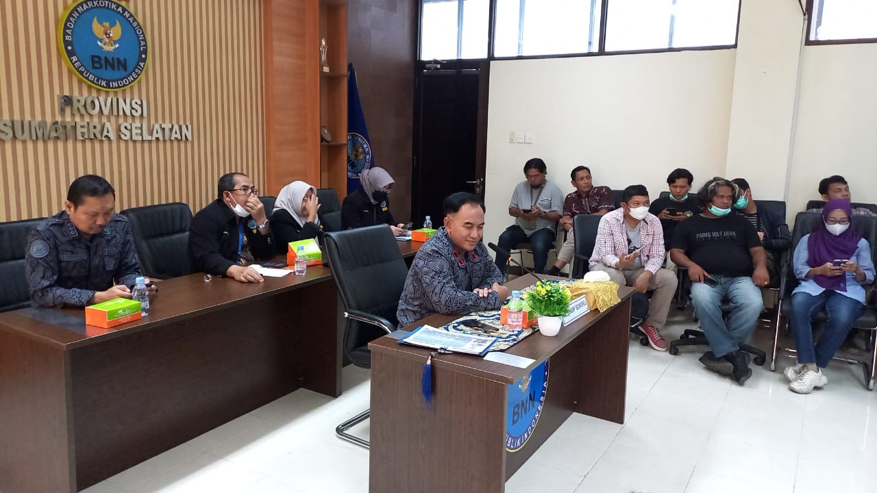 Konferensi pers di kantor BNN Provinsi Sumsel, Kamis (29/12/2022)