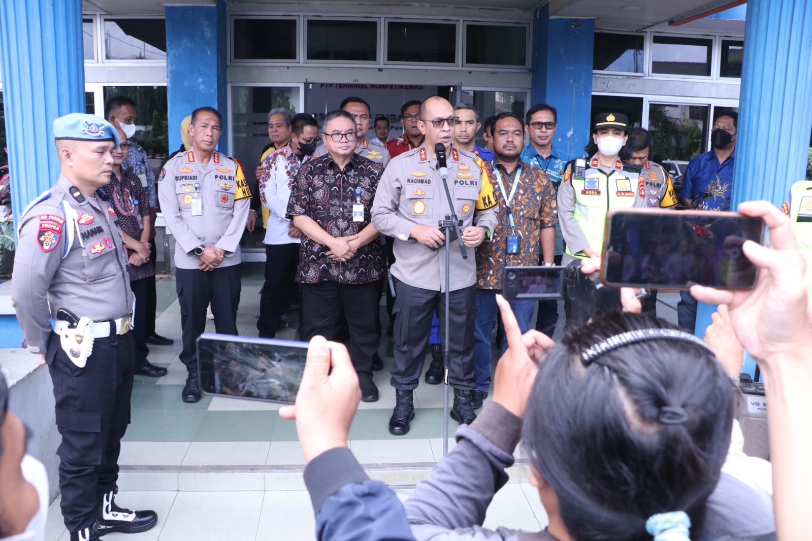 Kapolda Sumsel, Irjen Pol A Rachmad Wibowo SIK usai Jumat Curhat bersama masyarakat dan Pokdarkamtibmas, Jumat (30/12/2022)