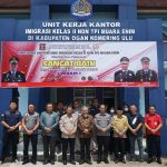 Kakanwil Sumsel, Dr Ilham Djaya saat kunjungan kerja ke Kantor Imigrasi Kelas II Non TPI Muara Enim, Kabupaten OKU