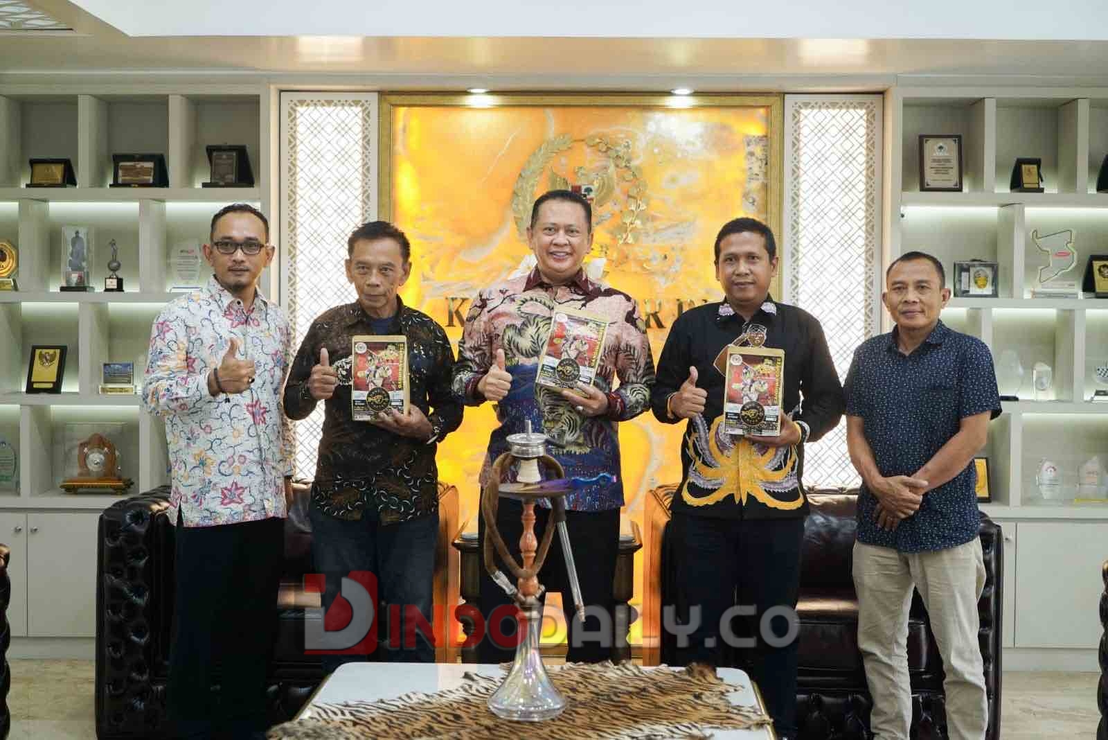 menerima perwakilan kepala desa Kabupaten Purbalingga, di Jakarta, Jumat (20/1/23)