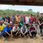 Pengurus dan anggota Ikatan Teluk Kijing saat berfoto bersama