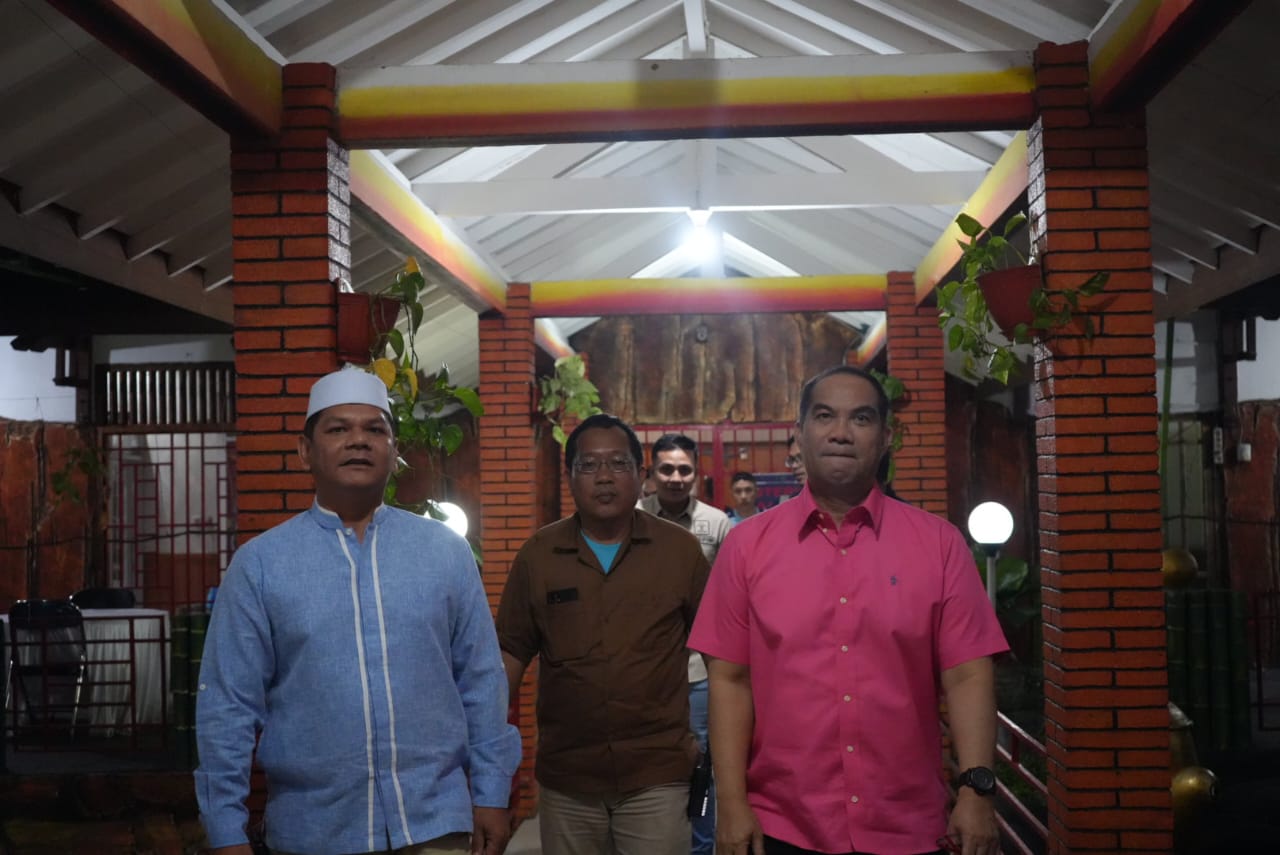 Kakanwil Kemenkumham Sumsel, Dr Ilham Djaya melakukan peninjauan di Rutan Kelas I Palembang dan LPKA Palembang, Sabtu (31/12) malam
