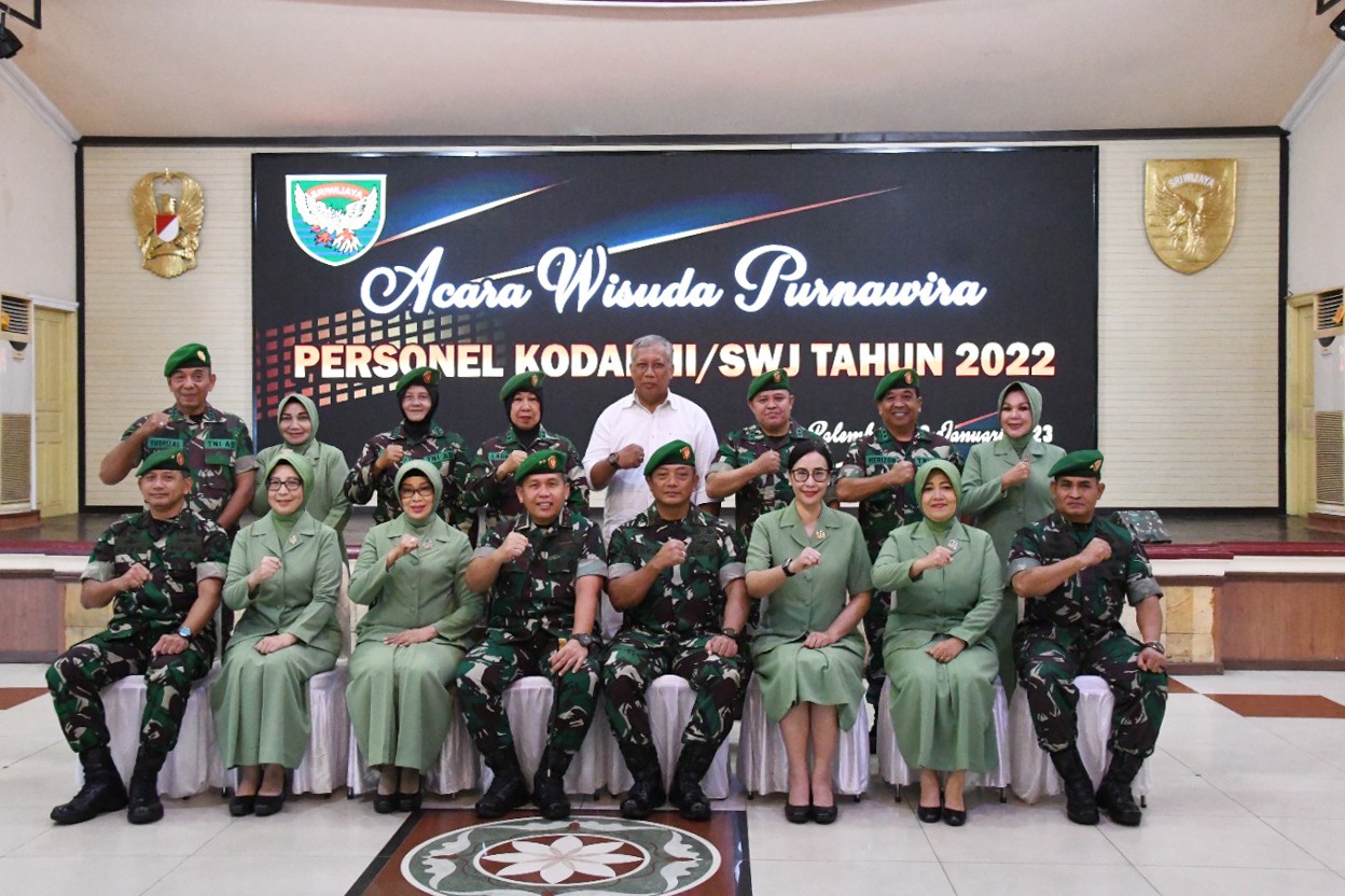 Danrem 044/Gapo  Brigjen TNI M.Naudi Nurdika SIP MSi MTr (Han) menghadiri Wisuda Purnawira Personel Kodam II/Sriwijaya, Selasa (3/1/2022) di Gedung Sudirman Makodam II/Sriwijaya