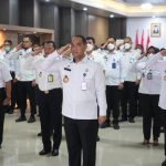 Kepala Kantor Wilayah Kementerian Hukum dan HAM Sumatera Selatan, Dr. Ilham Djaya beserta pegawai Kanwil Kemenkumham Sumsel ikuti kegiatan apel awal tahun 2023 secara virtual, Rabu (4/1/2023)
