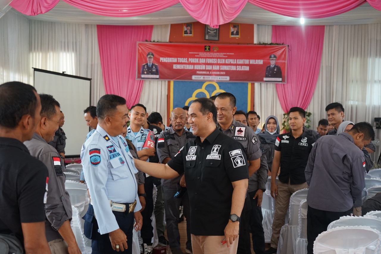 Kakanwil Kemenkumham Sumsel, Dr Ilham Djaya saat kunjungan ke Rutan Kelas Kelas IIB Prabumulih