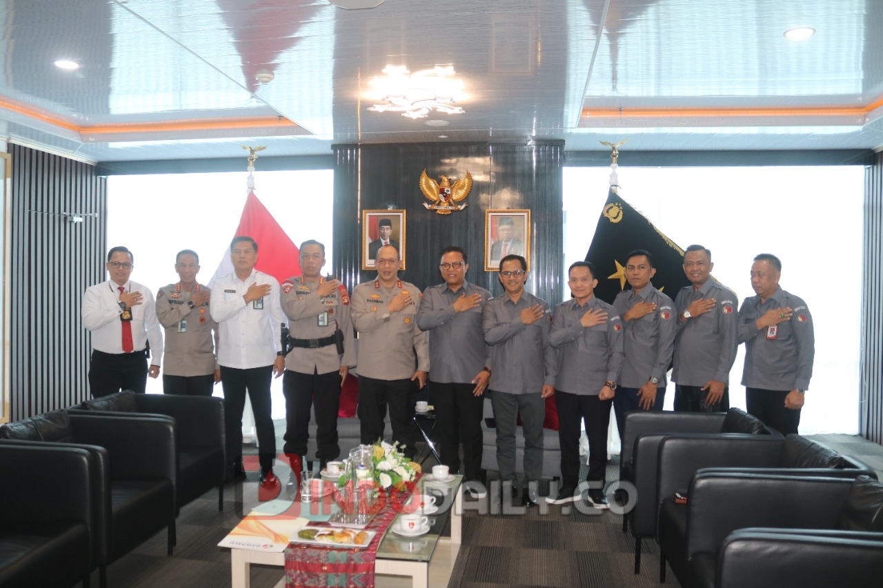 Kapolda Sumsel, Irjen Pol A Rachmad Wibowo SIK menerima Audiensi Kepala Bawaslu Sumsel beserta anggota Bawaslu, Senin (9/1/2023)