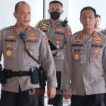 Kapolda Sumsel, Irjen Pol A Rachmad Wibowo SIK bersama Kabid Humas, Kombes Pol Drs Supriadi MM