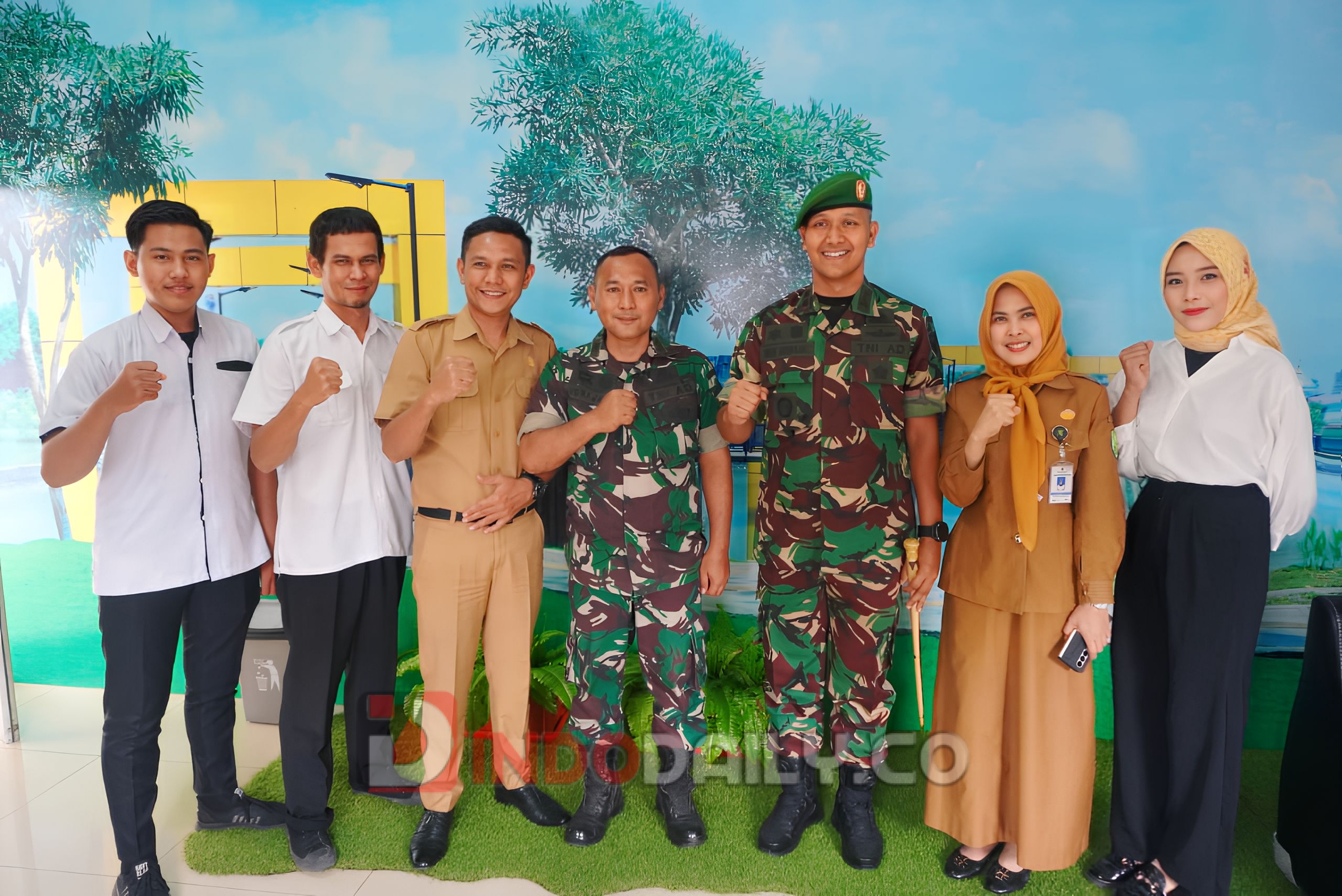 Dandim 0401 Muba Letkol Arm Dede Sudrajat SH usai live podcast Radio Gema Randik, Senin (9/1/2023)