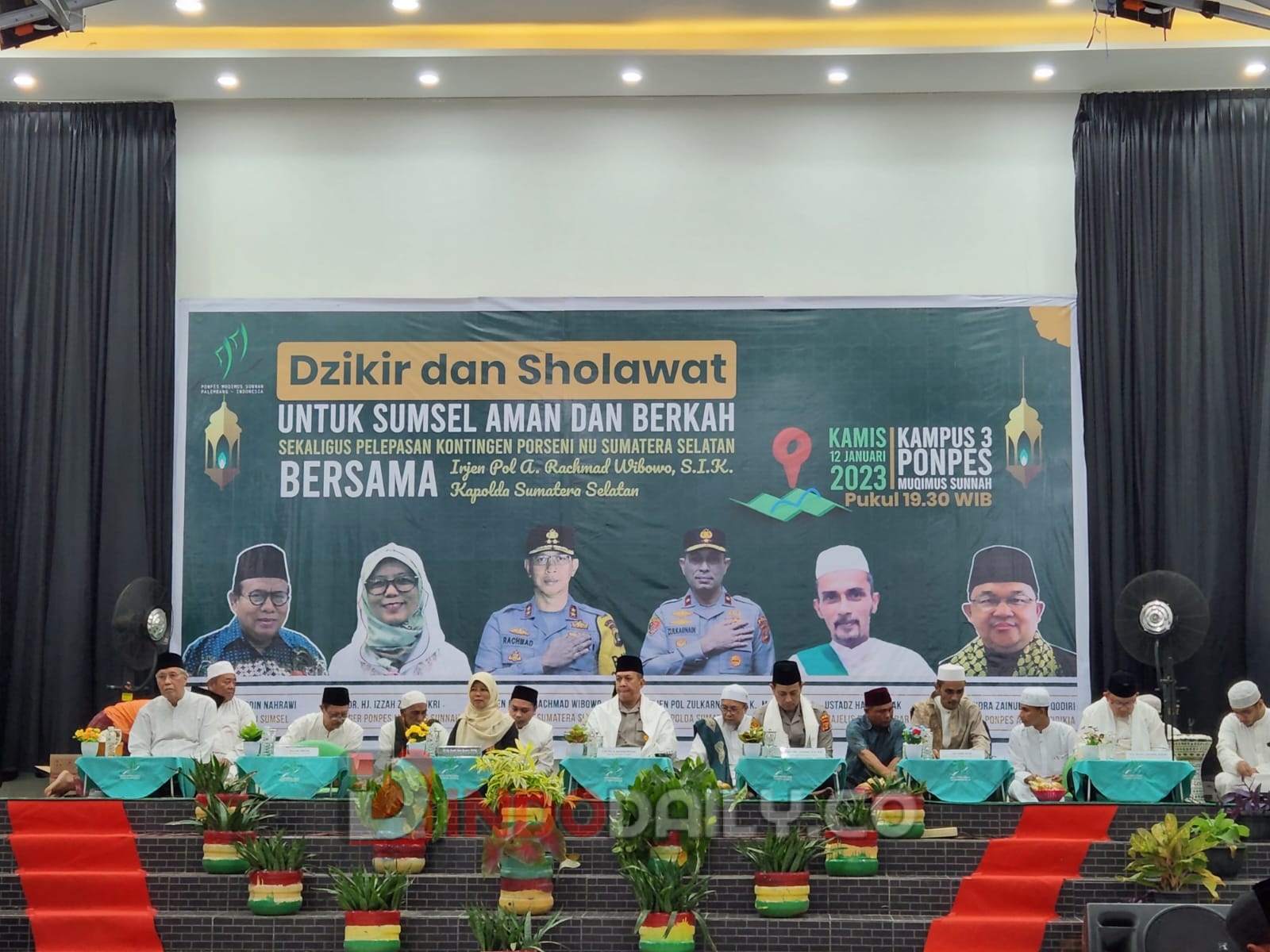 Kapolda Sumsel, Irjen Pol A Rachmad Wibowo SIK saat menghadiri zikir dan sholawat untuk Sumsel aman dan berkah di Kampus 3 Ponpes Muqimus Sunnah, Kamis (12/1/2023) malam