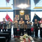 Kakanwil Kemenkumham Sumsel Ilham Djaya saat mengunjungi Kapolda Sumsel, Jumat (13/1/2023)