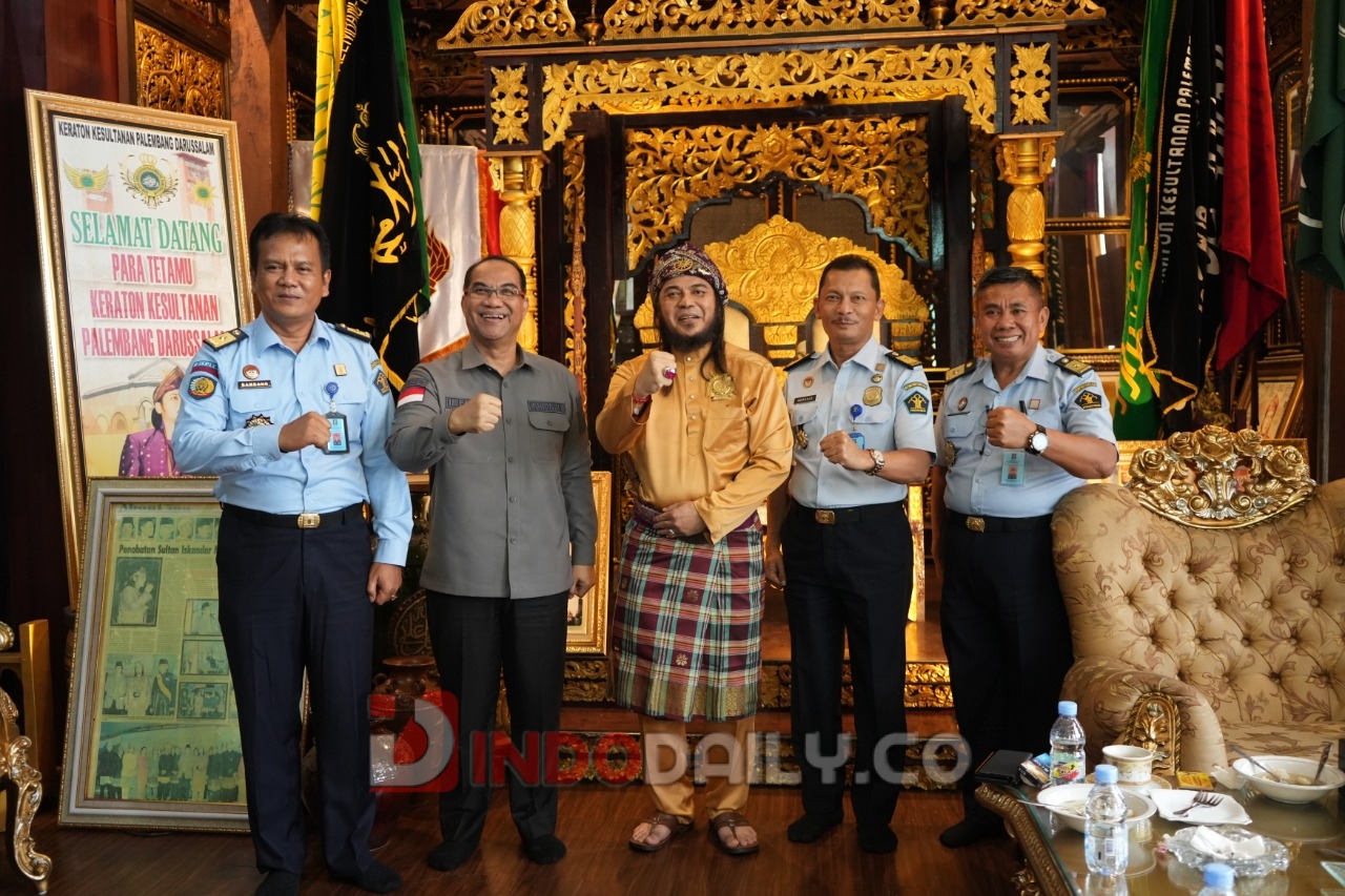 Kakanwil Kemenkumham Sumsel Dr Ilham Djaya saat audiensi dengan Iskandar Mahmud Badaruddin, Selasa (12/1/2023)