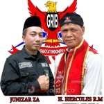 Ketua umum GRIB Jaya H Hercules Rozario Marshal saat menggelar keterangan di depan awak media, Senin (16/1/2023)