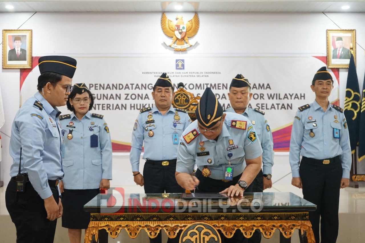 Penandatanganan Pencanangan Pembangunan ZI, Rabu (18/1/1/2023)