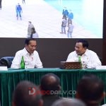 Presiden Joko Widodo dalam arahannya pada Rapat Pimpinan (Rapim) Kementerian Pertahanan (Kemhan) Tahun 2023 di Aula Bhinneka Tunggal Ika, Kementerian Pertahanan, Jakarta,  Rabu (18/1/2023). Foto: BPMI Setpres 