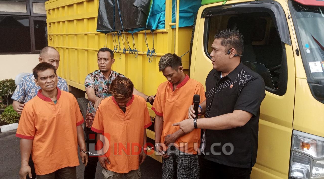 Anggota unit ranmor Satrekrim Polrestabes Palembang berhasil meringkus Komplotan Spesialis pencuri mobil truk , Kamis (19/1/2023) siang