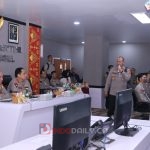 Kapolda Sumsel, Irjen Pol A Rachmad Wibowo saat memaparkan fasilitas yang ada di Mapolda Sumsel dalam kunjungan kerja Wakapolri Komjen Pol Prof Dr Gatot Eddy Pramono dan Irwasum Polri Komjen Pol Drs Agung Budi Maryoto, di Mapolda Sumsel, Kamis (02/02/2023)