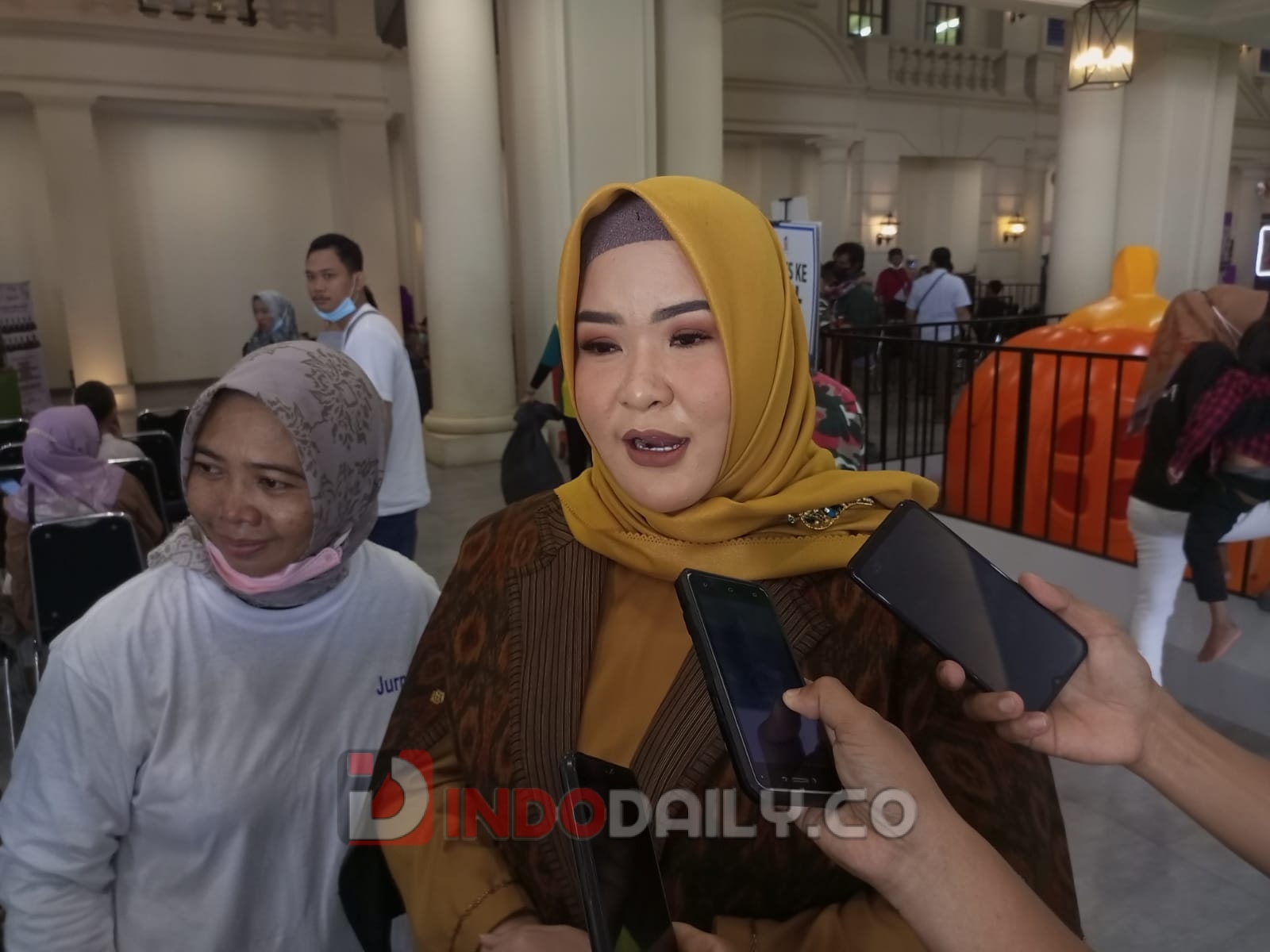 Pegiat Sosial sekaligus Dokter Kesehatan Dr Sri Fitriyanti Nurwahid