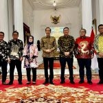 Presiden Jokowi saat menerima Anggota Dewan Pers yang dipimpin oleh Ketua Dewan Pers Ninik Rahayu di Istana Negara, Jakarta, Senin (6/2/2023)